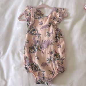 Angel Dear linen Romper lilac lavender flowers - never worn